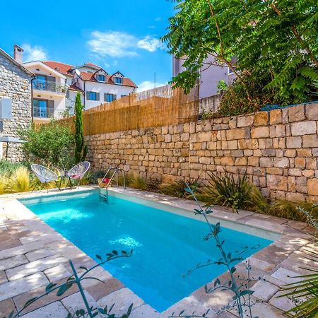 Stunning Home In Split With Outdoor Swimming Pool Экстерьер фото